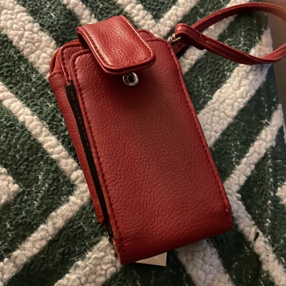Red leather wallet and phone case in great condition - Picture 3 of 3